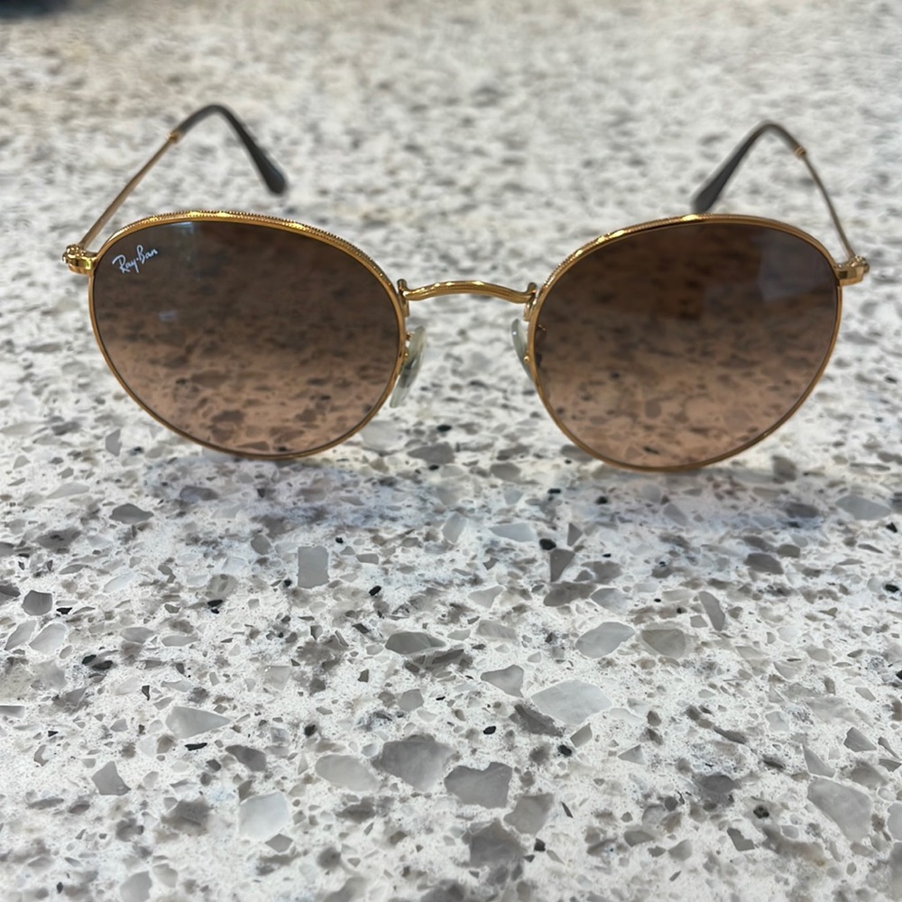 RayBan Round Metal